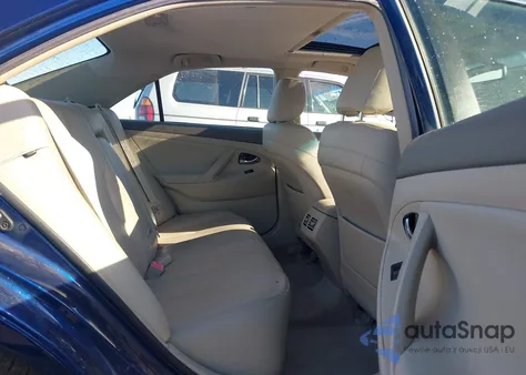 2007 Toyota Camry Hybrid z USA, uszkodzony, nr VIN JTNBB46K773041720